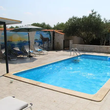 Nyaraló Nadalina